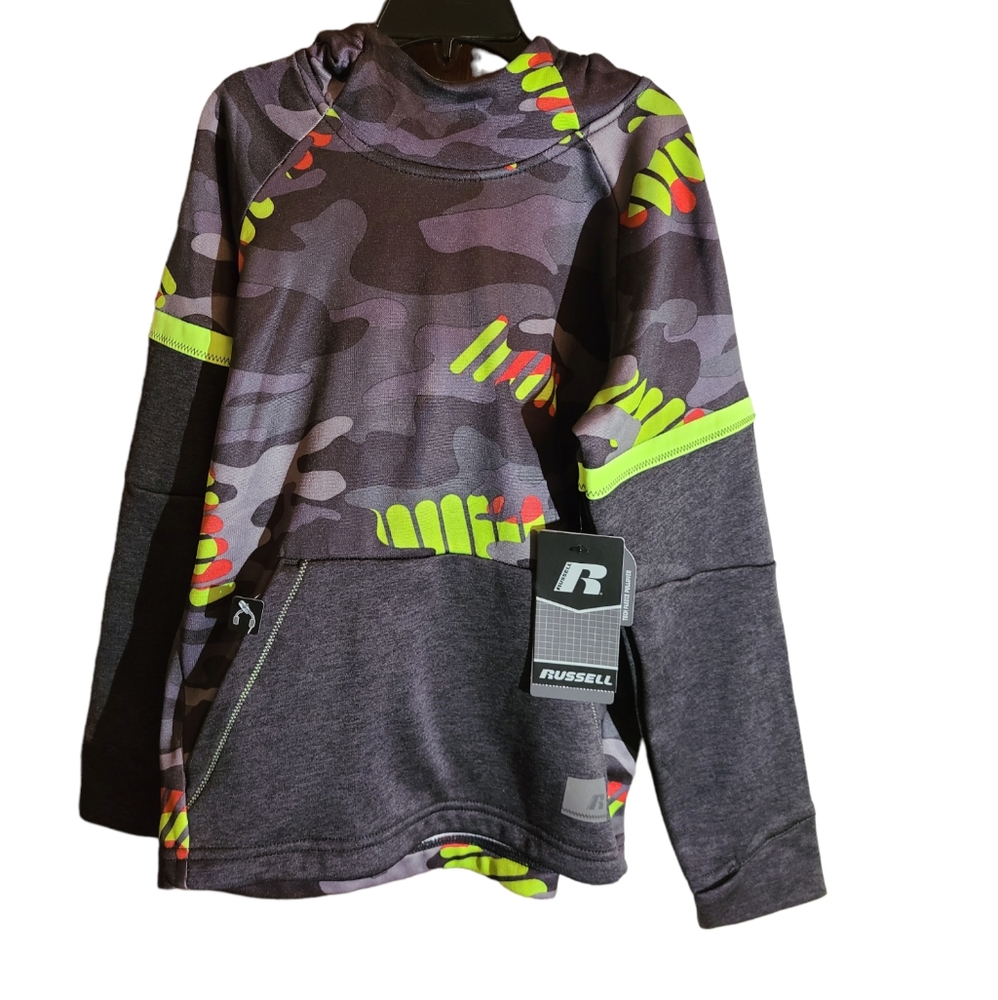 NWT Russel size M black/camo hoodie